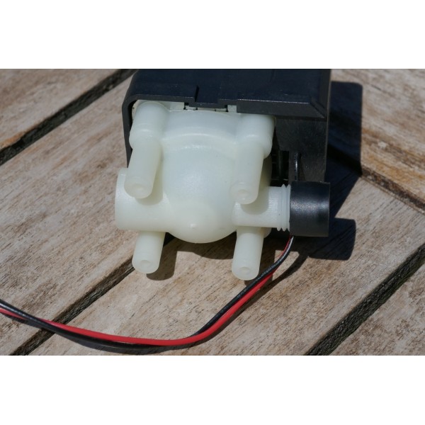 Autoflush ventil med 1/8" gevind